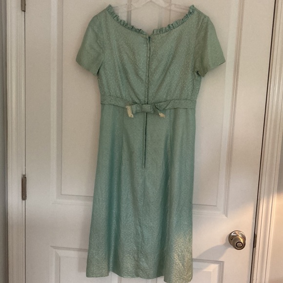 Vintage Scoop Neck Dress - Picture 4 of 6